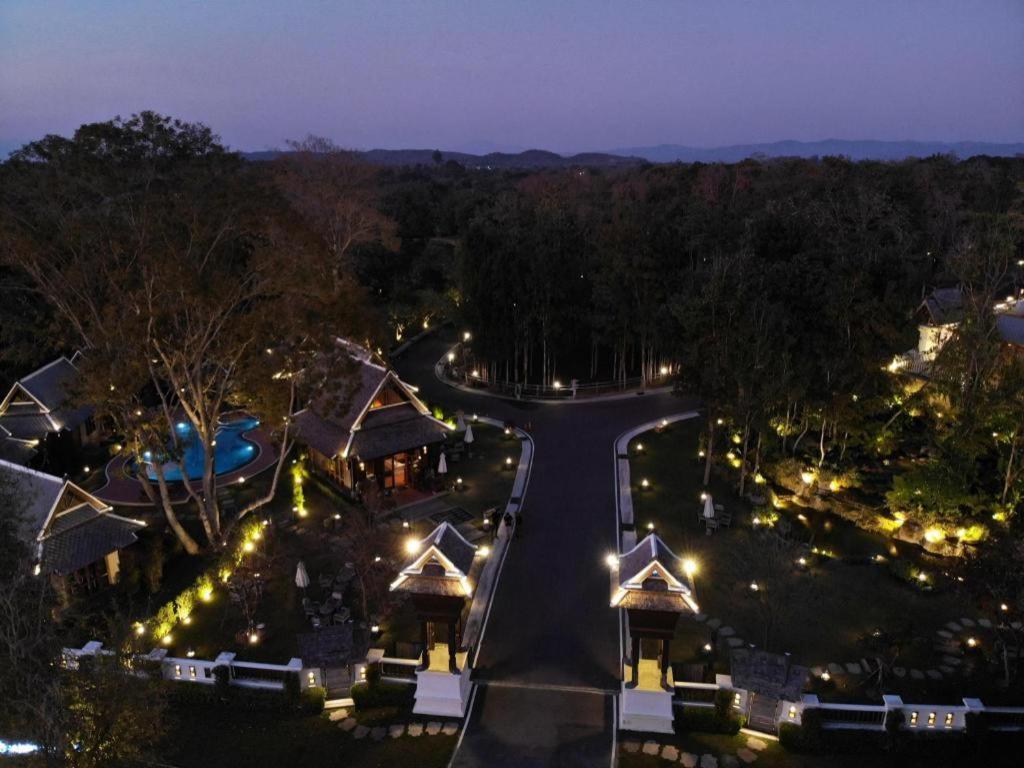 Ruean Racha Hotel Chiang Mai Exterior photo
