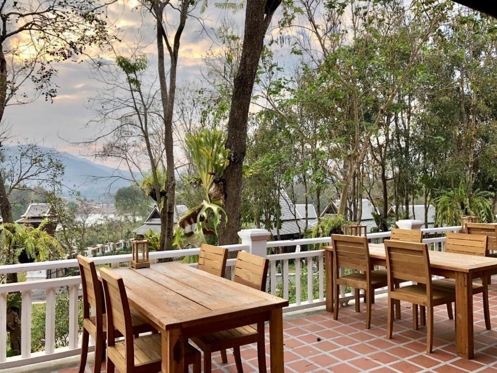 Ruean Racha Hotel Chiang Mai Exterior photo