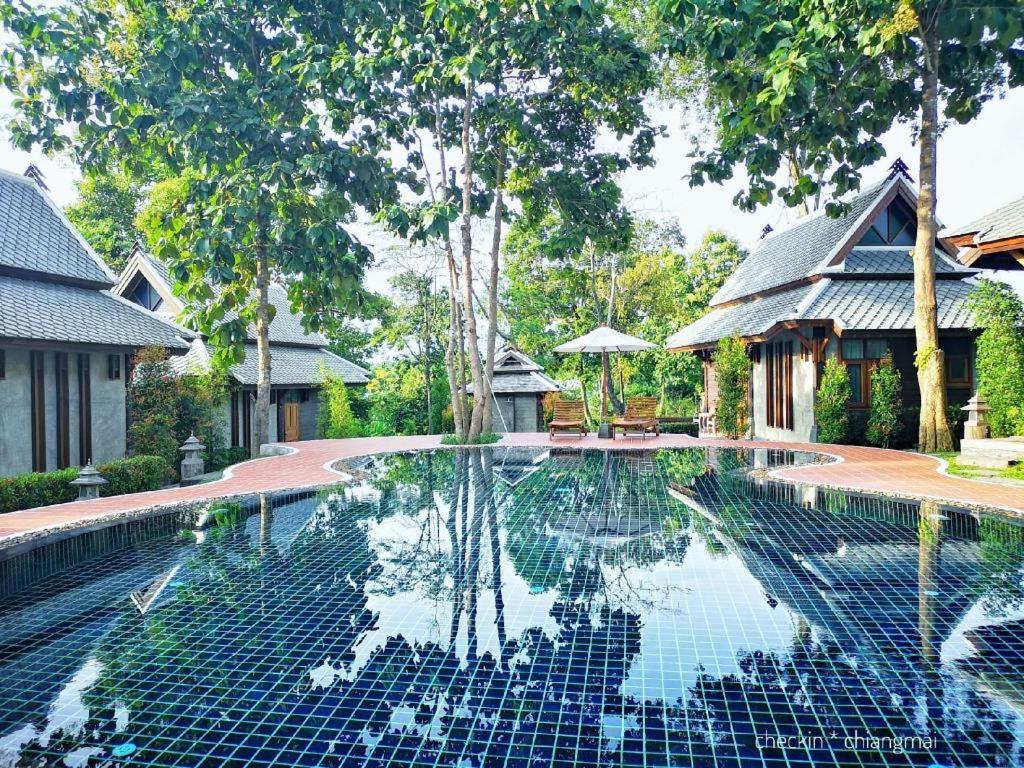 Ruean Racha Hotel Chiang Mai Exterior photo
