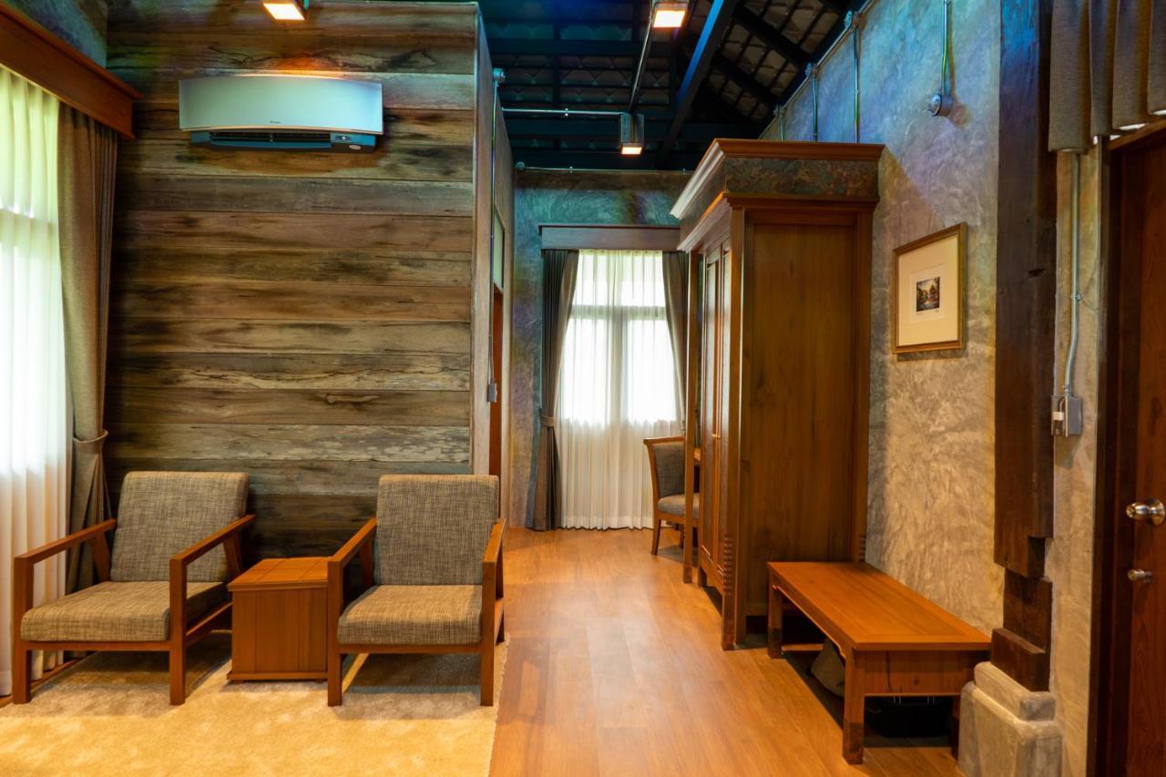Ruean Racha Hotel Chiang Mai Exterior photo