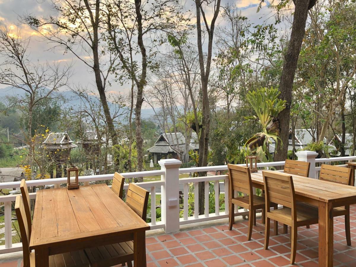 Ruean Racha Hotel Chiang Mai Exterior photo
