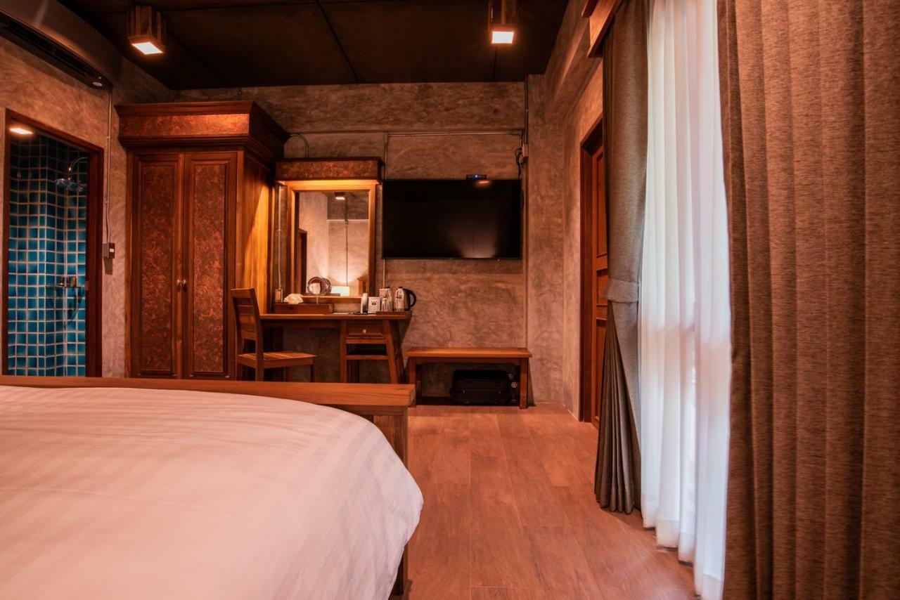 Ruean Racha Hotel Chiang Mai Exterior photo
