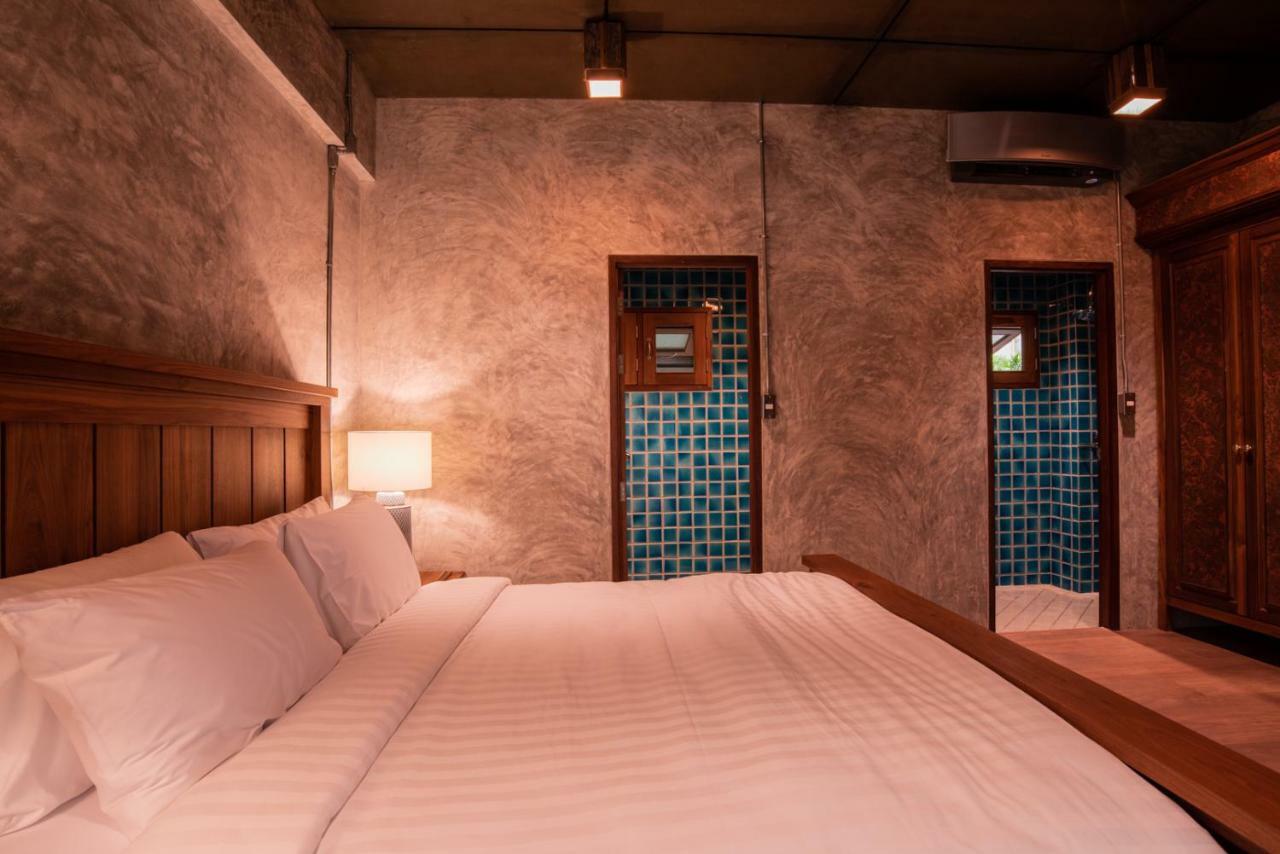 Ruean Racha Hotel Chiang Mai Exterior photo